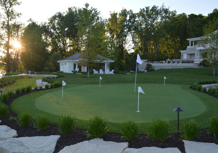 Artificial Golf Greens Maintenance Tips in Toronto