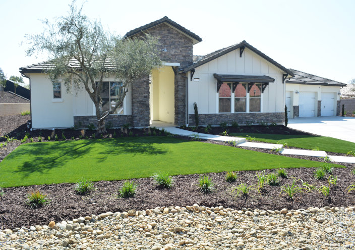 Artificial Lawn Maintenance Tips in Toronto