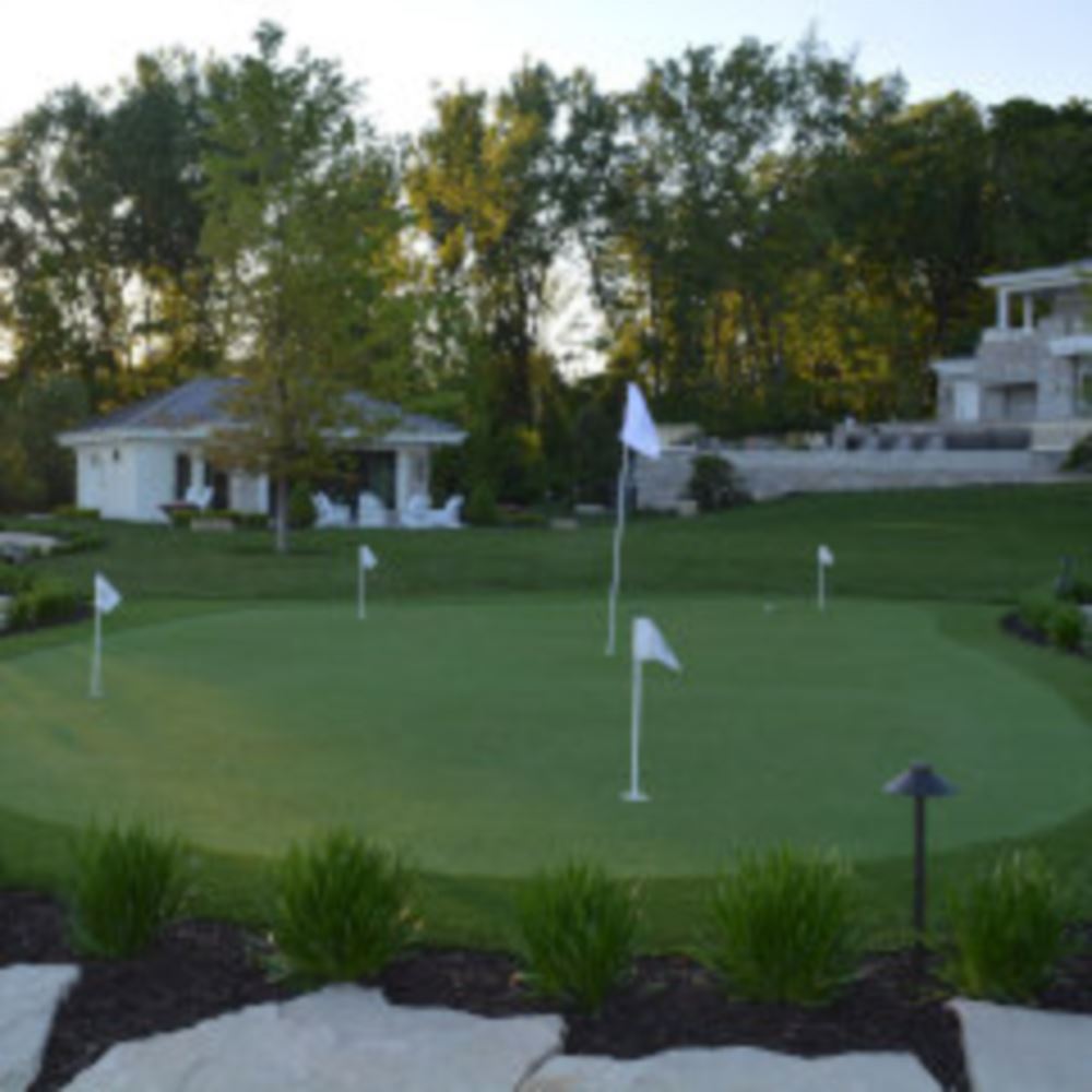 Artificial Golf Greens Maintenance Tips in Toronto